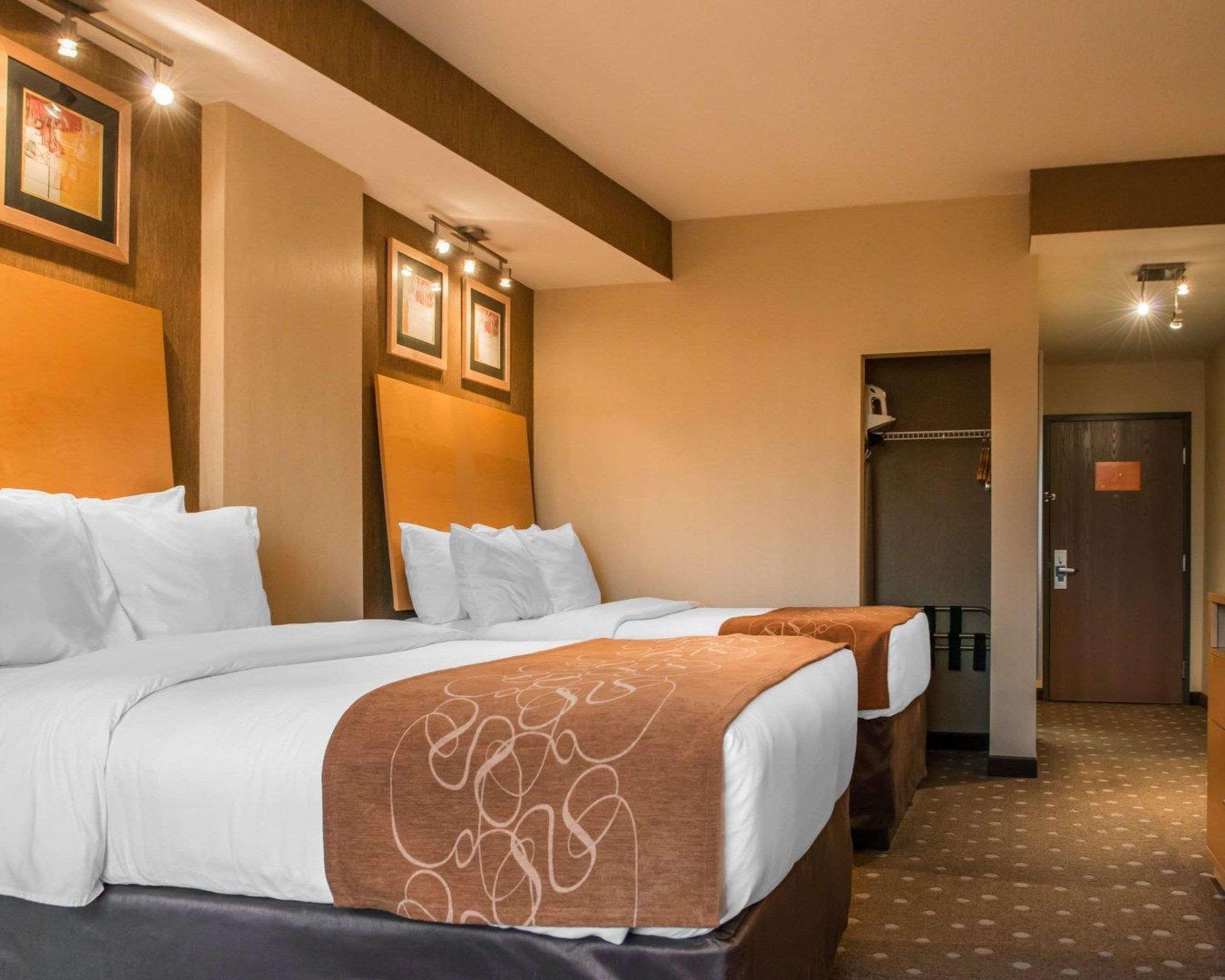 Comfort Suites Монровилл Экстерьер фото