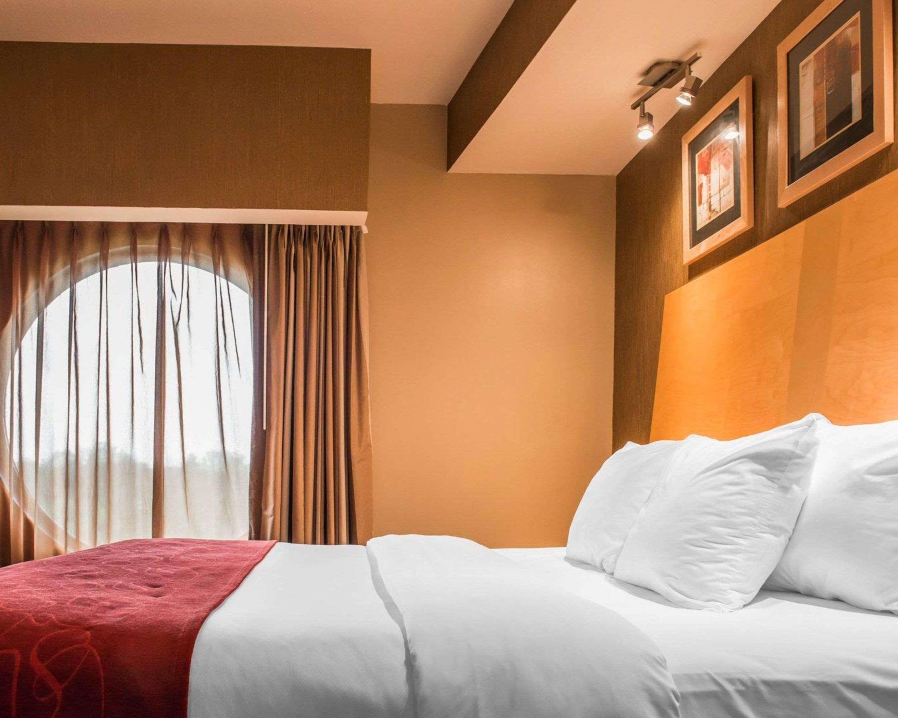 Comfort Suites Монровилл Экстерьер фото