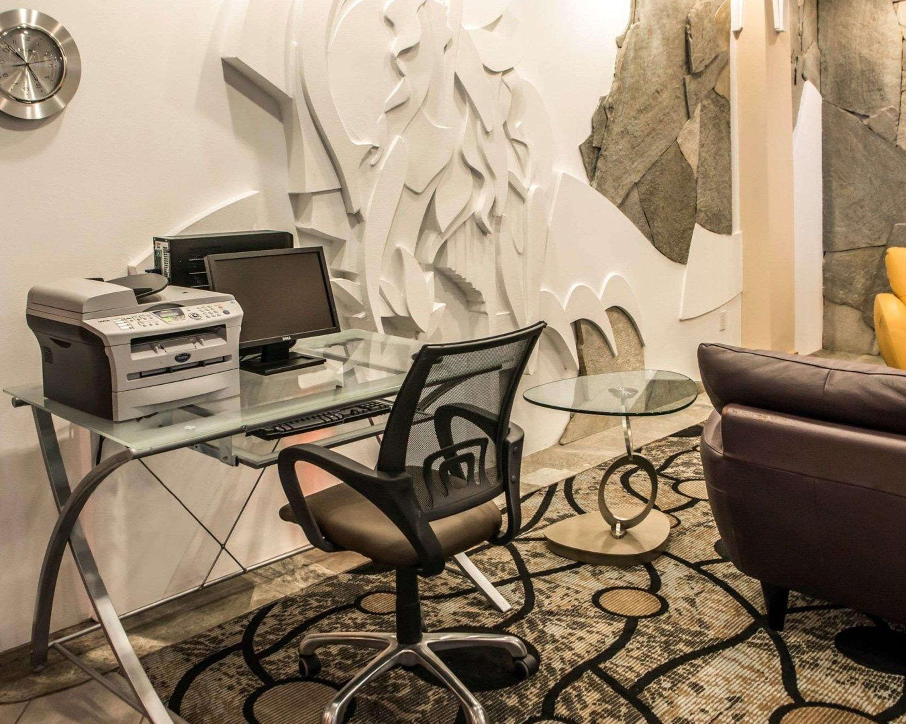 Comfort Suites Монровилл Экстерьер фото